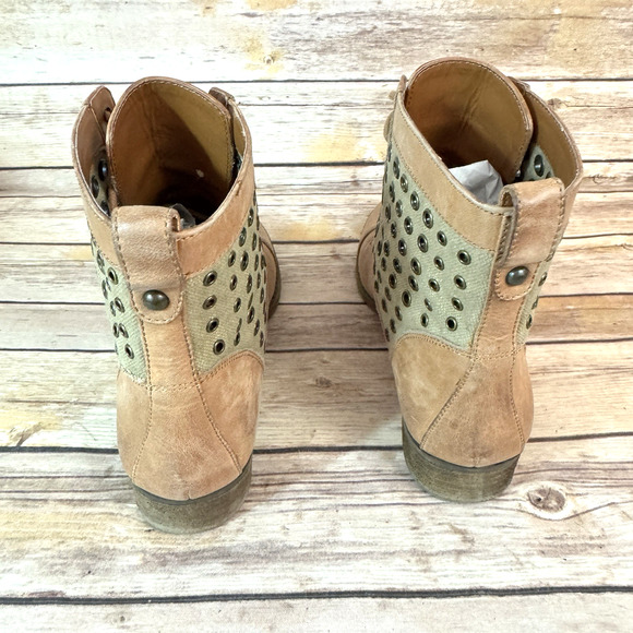 Gianni Bini Womens Tan Brown Leather Perforated Lace Up Ankle Boots 8.5M - Picture 6 of 9